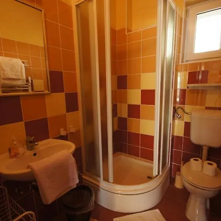 75-7 Apartment